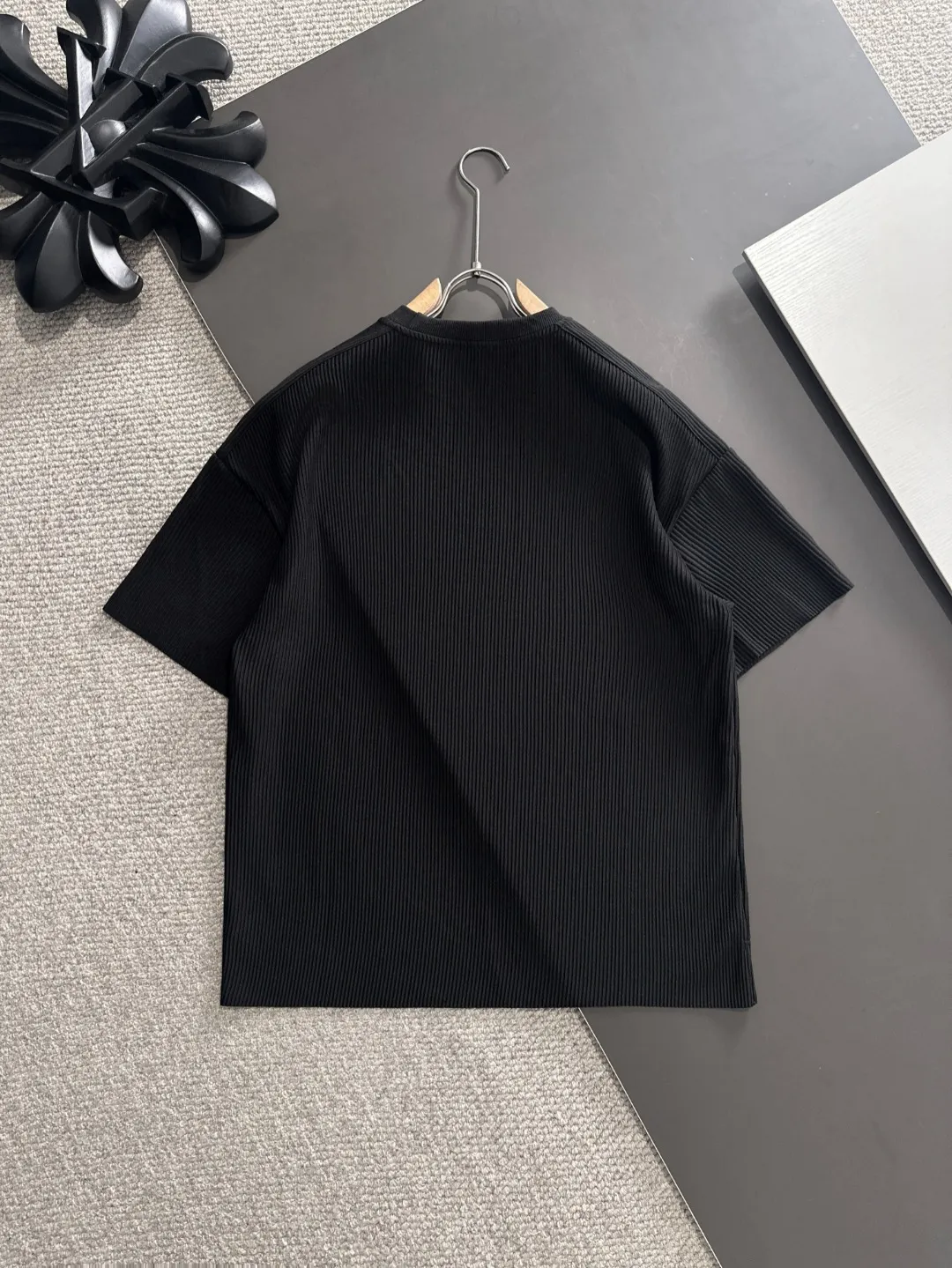 Next day shipping P460 Stone lsland/stone island high quality 2025 spring and summer new casual heavy industry suit exclusively developed by yb! High quality production! Imported custom-made fabrics for foreign orders, with high breathability and comfort, impeccable details, brand element design concept, delicate and soft feel! It presents a casual cut and the upper body shape is great! On sale simultaneously on the official website! From a high-end men's positioning brand, the low-key luxury taste is irresistible! Exquisite workmanship and impeccable quality! The overall style is simple, fashionable and timeless, fully meeting the requirements of stylish and tasteful dressing! Size: M-XXXL